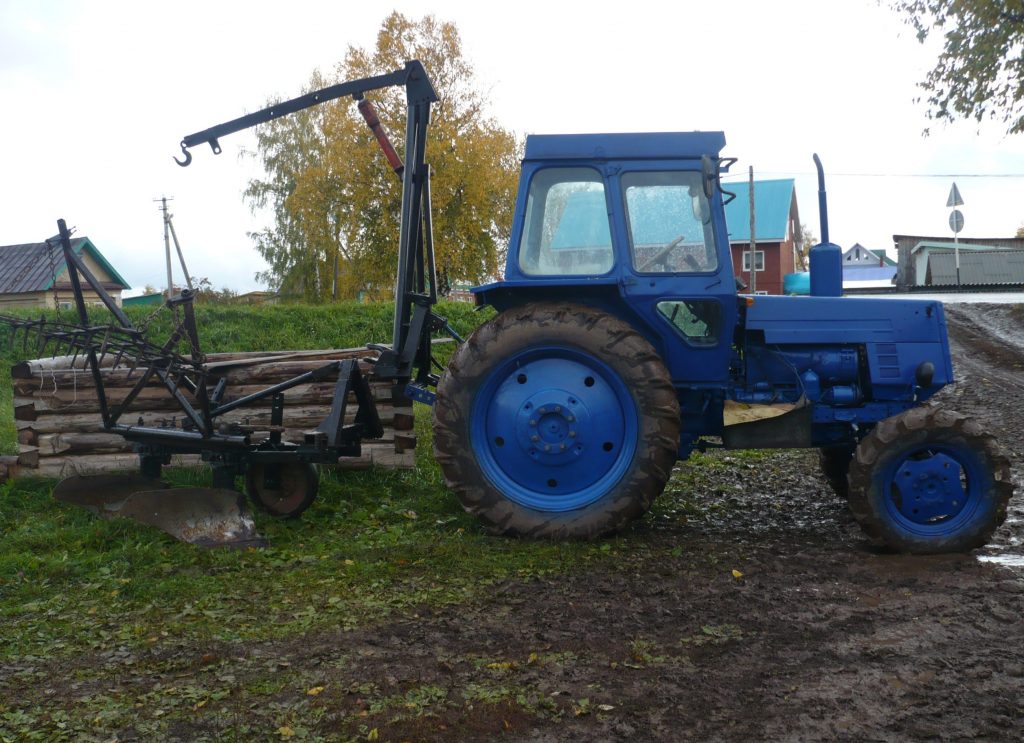 Права на трактор в Шахтерске